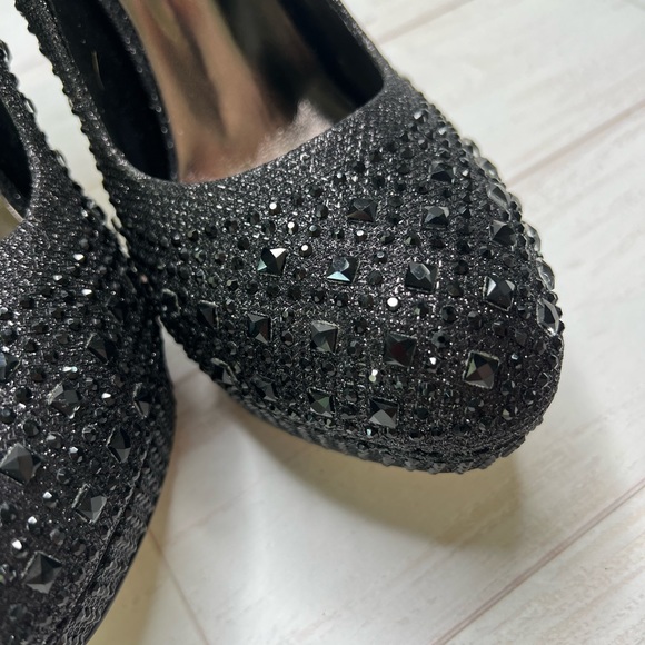 Black rhinestone size 11 heels new with box - Picture 13 of 14